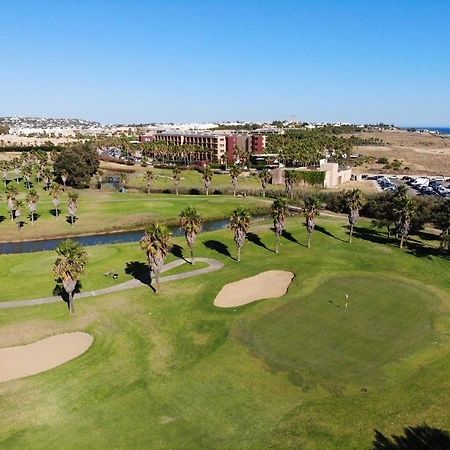 Ambassador Salgados Beach Suites Албуфейра Экстерьер фото