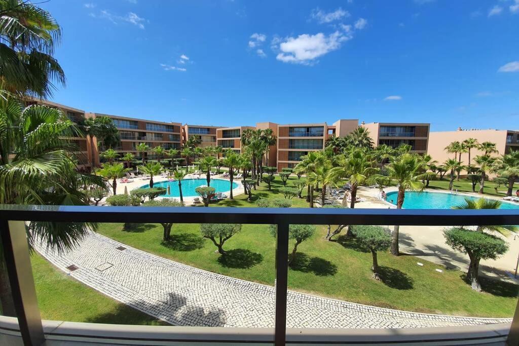Ambassador Salgados Beach Suites Албуфейра Экстерьер фото